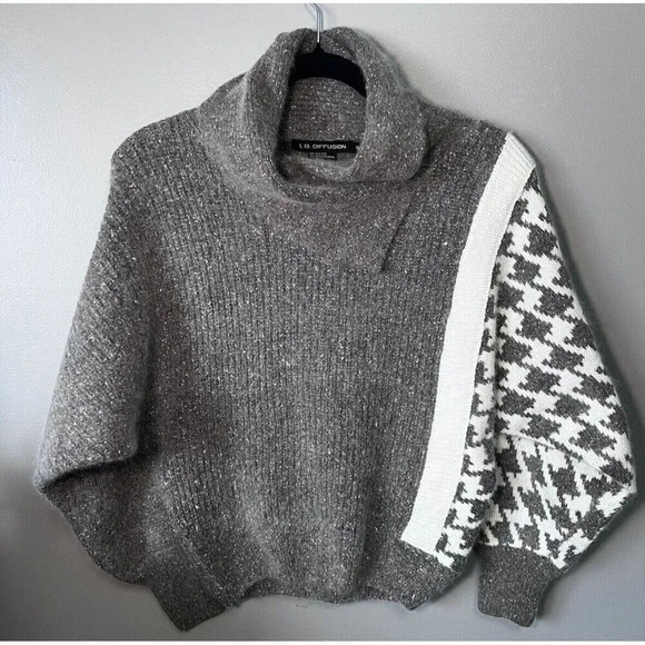 I.B. Diffusion Silk, Angora, Lambswool Blend Pullover Knit Sweater Size Small - Picture 1 of 7